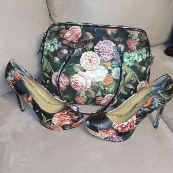 🖤CHINESE LAUNDRY HEELS & PURSE🖤 - Picture 2 of 6